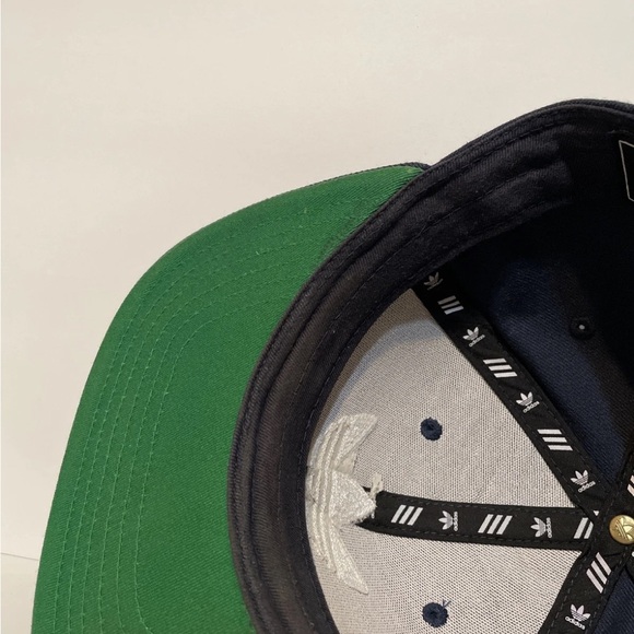 ADIDAS Puff Print Embroidered SnapBack Hat - Picture 13 of 14